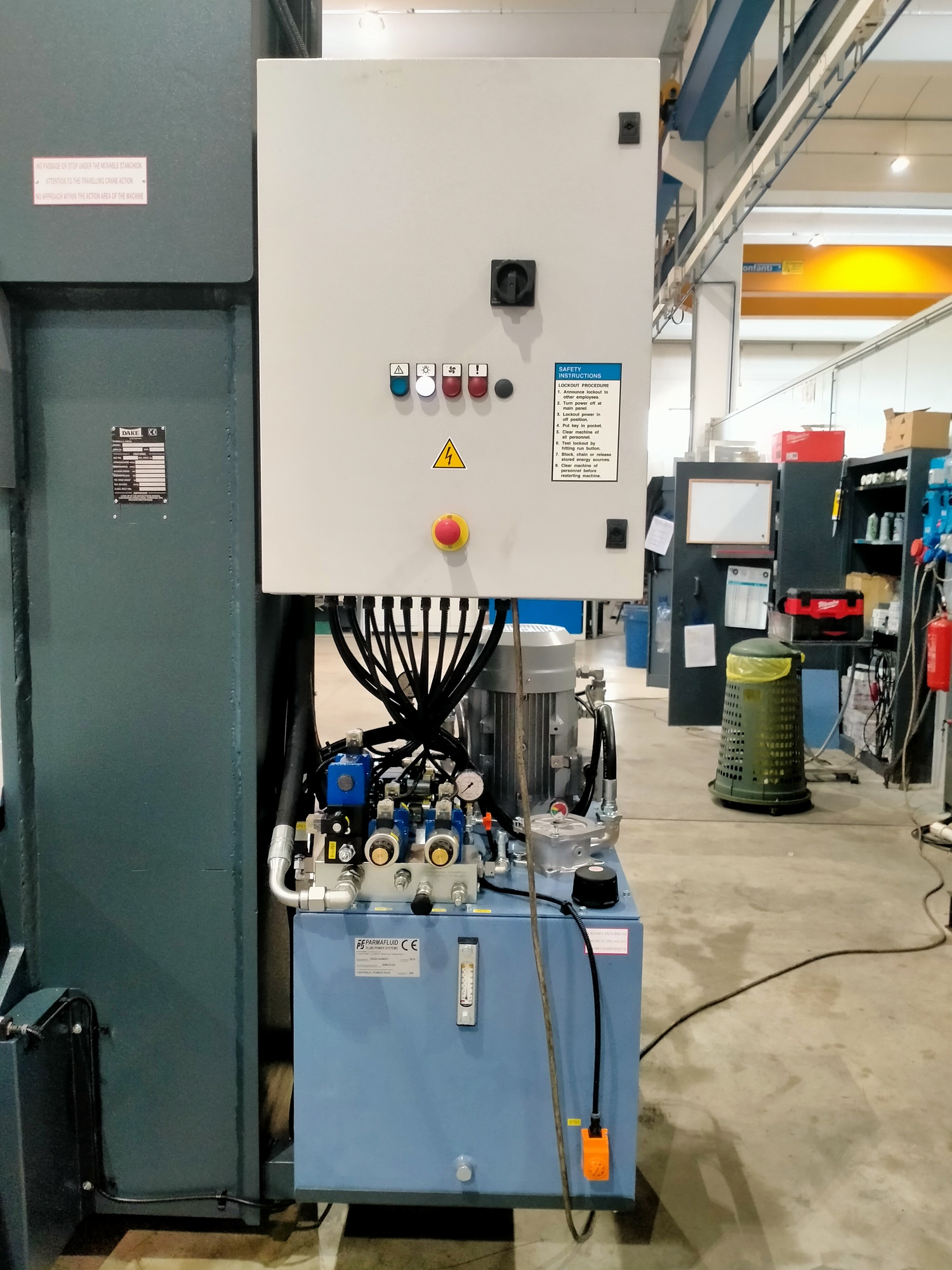 Gantry straightening press - 400ton